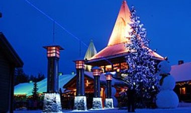 #White Christmas  5 Indian & 5 international destinations to enjoy White Christmas Top 10 destinations to enjoy White Christmas